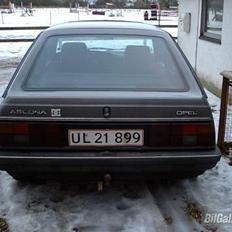 Opel ASCONA 2,0 i 8V. solgt.
