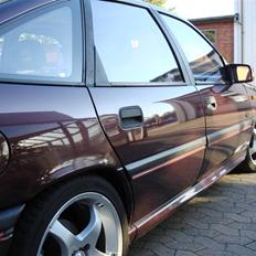 Opel     Vectra 2.0 16V GT