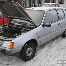 Peugeot 205 [SOLGT]