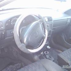 Opel vectra a (TOTAL SKADET)