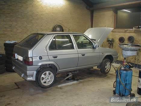 Skoda Favorit - Se en flyvende skoda. :D billede 7