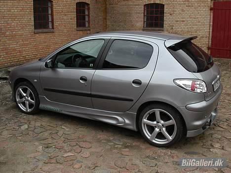 Peugeot 206 SOLGT billede 5