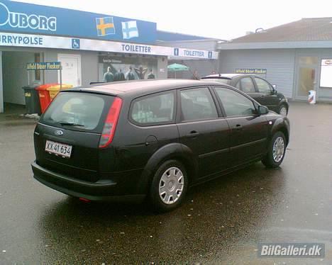 Ford Focus 1,6 Trend st. car - Den kan også finde syd for grænsen billede 12