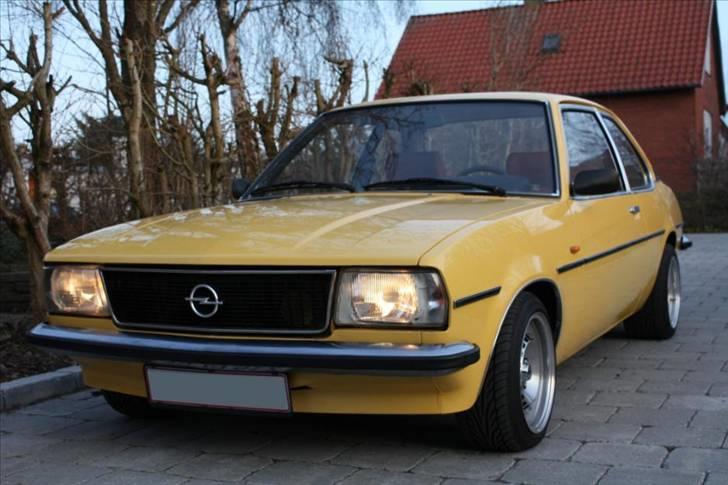 Opel Ascona B - SOLGT billede 2