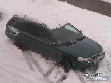 Ford Mondeo 2,0  Expressiv billede 11