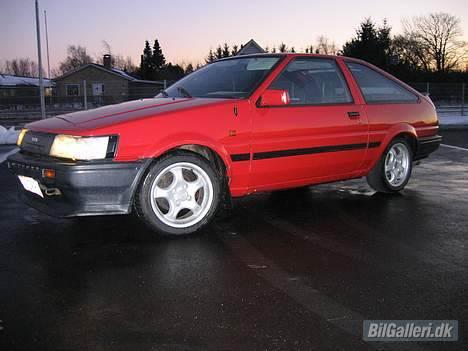 Toyota Corolla GT Coupé (ae86) billede 4