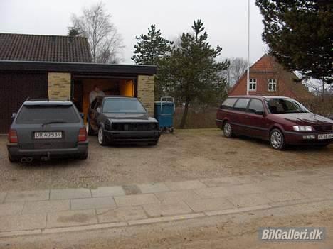 VW Golf II Gti 16v.solgt - Min indkørsel med min golf 3 st.car min 16v og en kammi`s passat billede 9