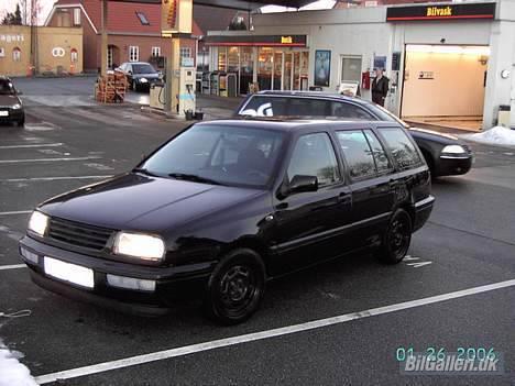 VW Golf 3 Variant  - Med indfarvet kofanger og hævet.. billede 10