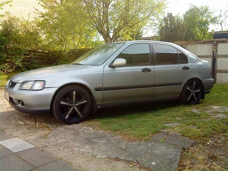 Honda Civic 1.6i LS - Nye fælge super nice :P billede 1