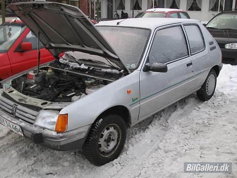 Peugeot 205 [SOLGT] billede 1