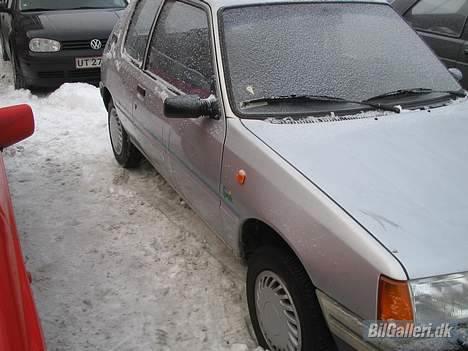 Peugeot 205 [SOLGT] billede 5