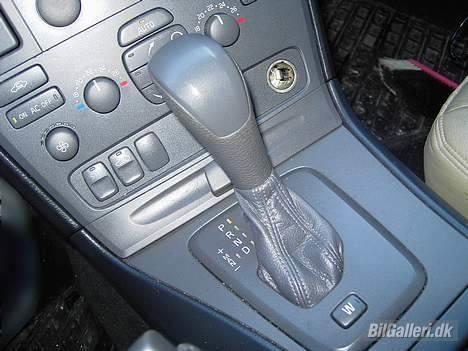 Volvo V70 2,4 TURBO - Geartronic, skifter super lækkert. billede 11