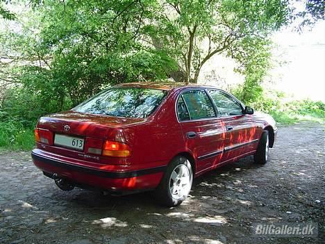 Toyota Carina E billede 7
