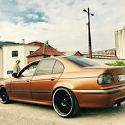 BMW E39 540i