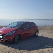 Peugeot 208 Envy Sky