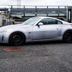 Nissan 350Z - Premium pack