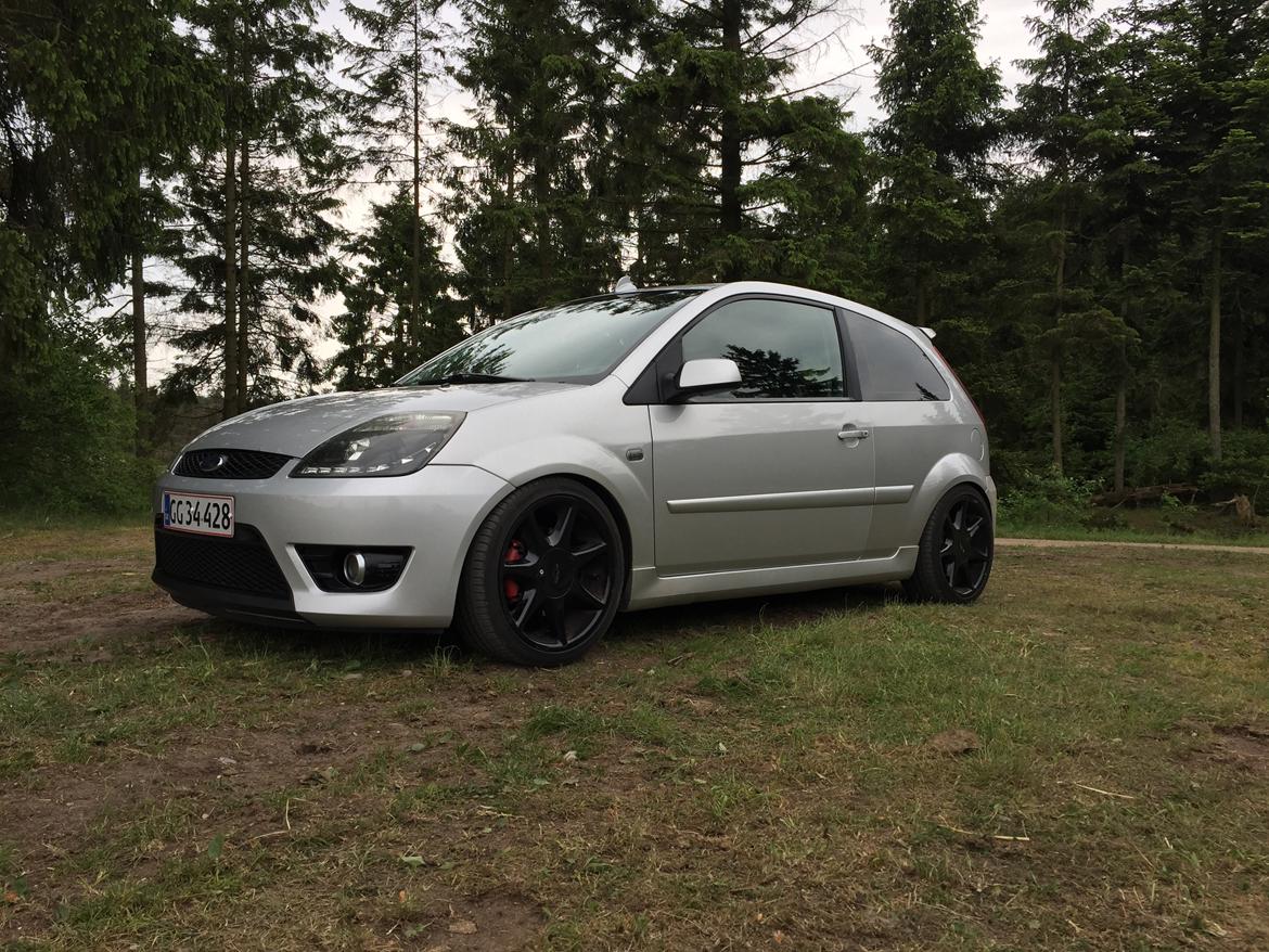 Ford Fiesta ST - SOLGT billede 1