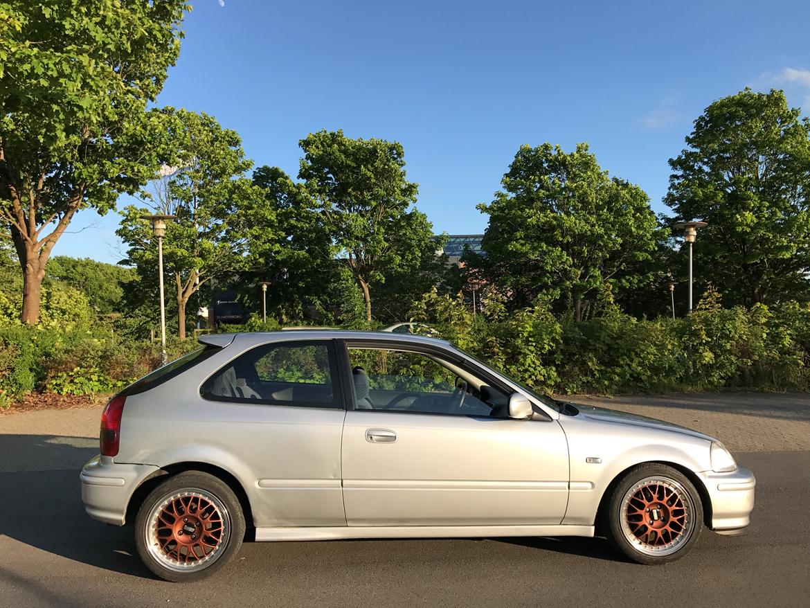 Honda civic 1.4 i S (Solgt) billede 5