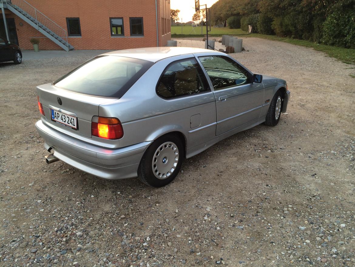 BMW 316i Compact E36 billede 4