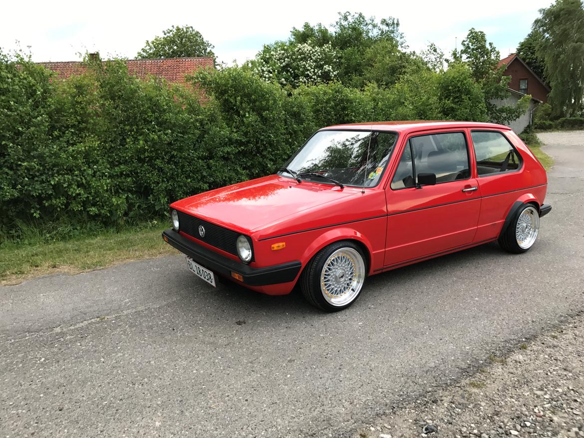 VW Golf 1 billede 1