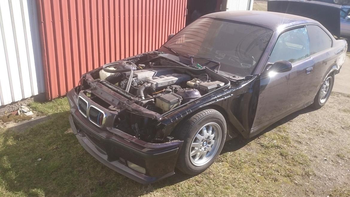 BMW 325 Tds Coupé SOLGT  billede 33