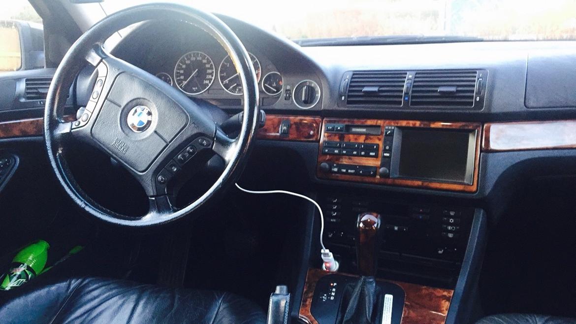 BMW E39 - 535i - V8 billede 14