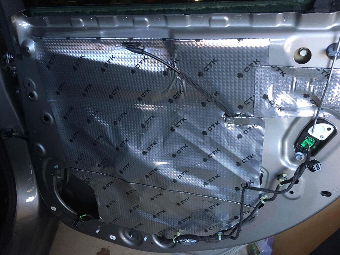 Opel Astra K - Lydisolering af dørene billede 13