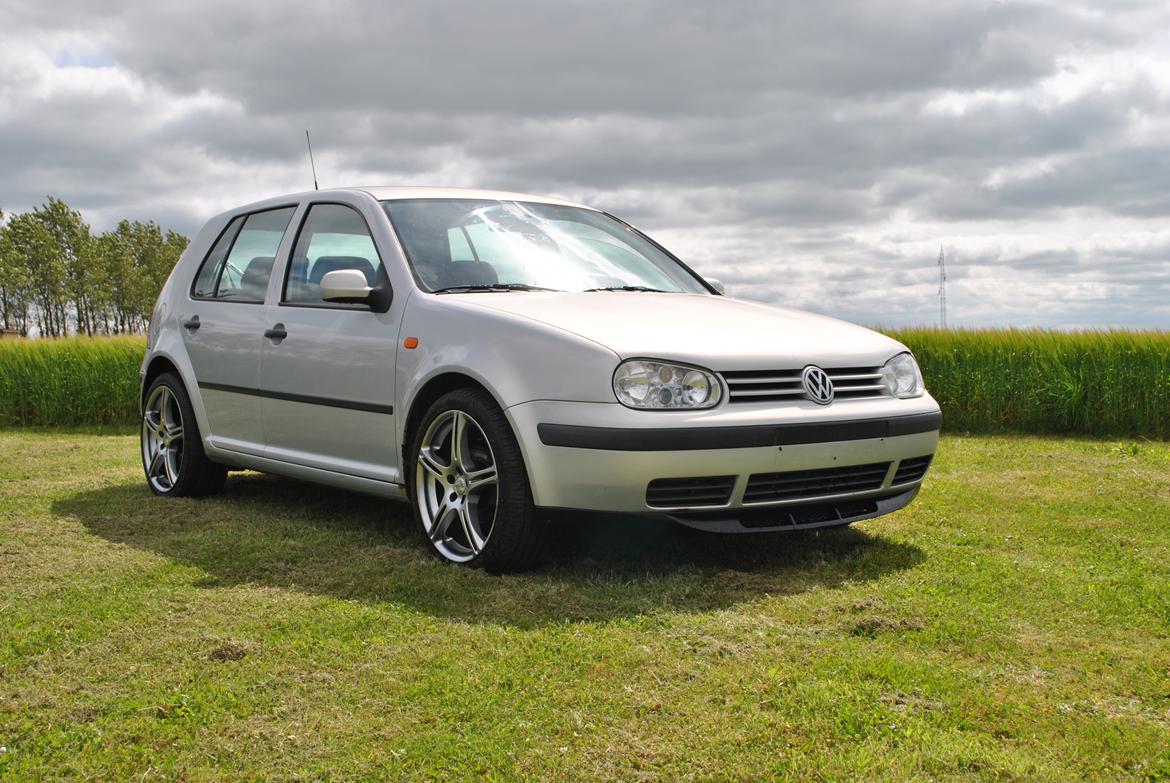 VW Golf IV "tidl bil"  billede 1