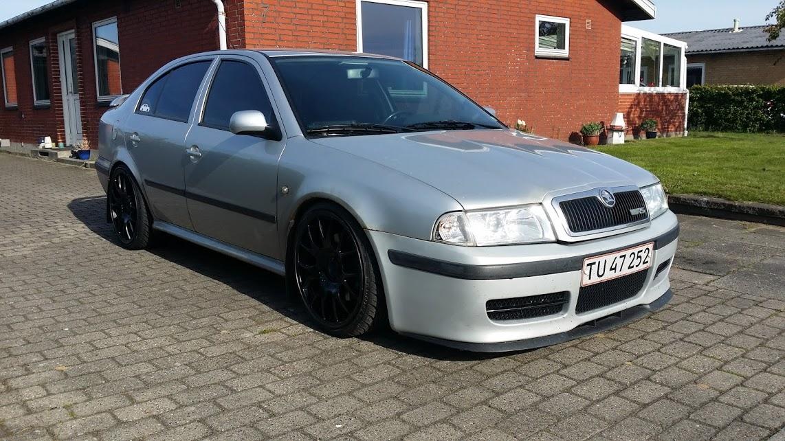 Skoda octavia 1.9.tdi Rs 5d skrottet billede 2