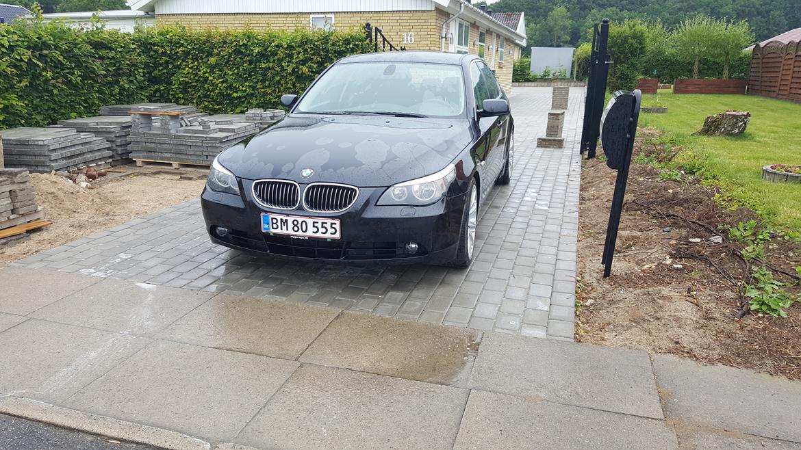 BMW E60 525i billede 2