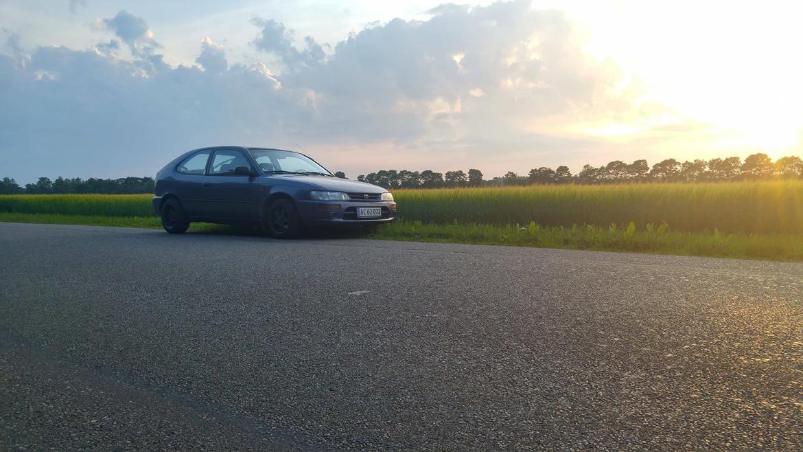 Toyota Corolla XLi billede 1