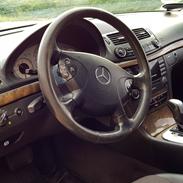 Mercedes Benz E220 CDI