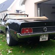 Ford Mustang cab