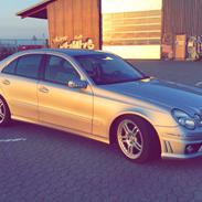 Mercedes Benz E220 Avantgarde