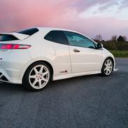 Honda Civic Type R Championship White