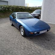 Porsche 924