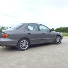 Hyundai Elantra 1,6GL Sedan