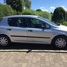 Peugeot 307 1.6 5d 