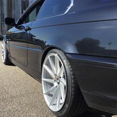 BMW 323ci E46