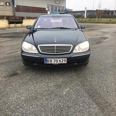 Mercedes Benz W220 s class S500