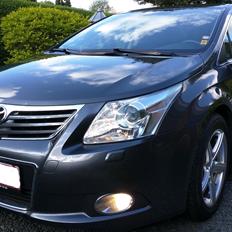 Toyota Avensis 1,8 VVT-i T3 E-CVT 4d  AUT 
