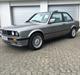 BMW E30 320i