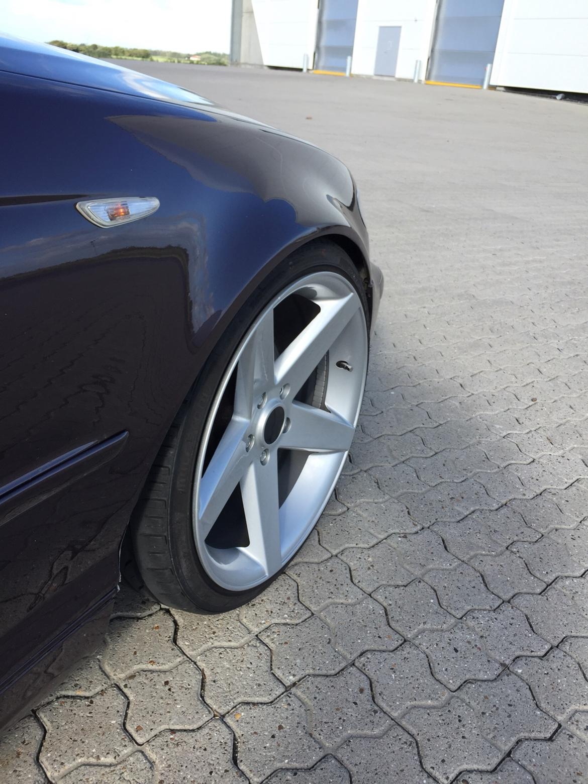 BMW 320i 2.2 (solgt) billede 8