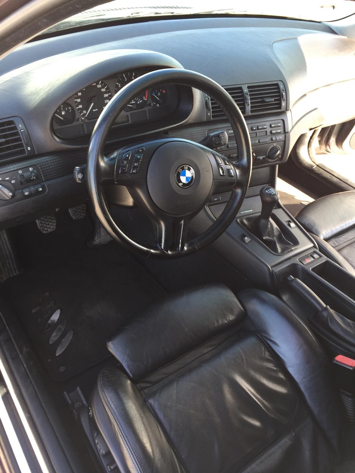 BMW 320i 2.2 (solgt) billede 14