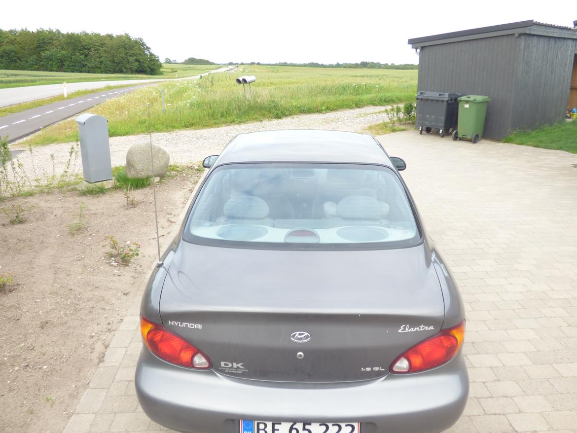 Hyundai Elantra 1,6GL Sedan billede 6