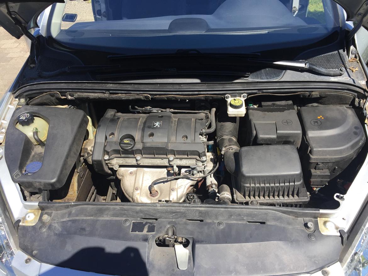 Peugeot 307 1.6 5d  - 1.6 DOHC 16V billede 8