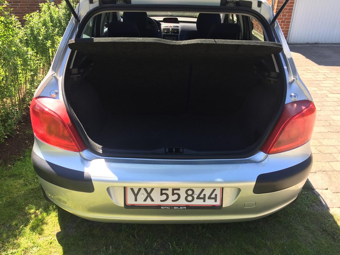Peugeot 307 1.6 5d  - Stort baggerum ift. mange biler i sin klasse billede 6