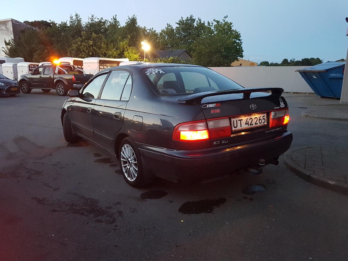 Toyota Carina E SLi billede 3