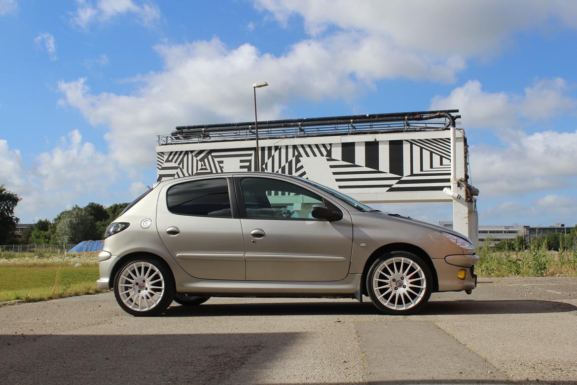 Peugeot 206 1,4 HDi S-line billede 8