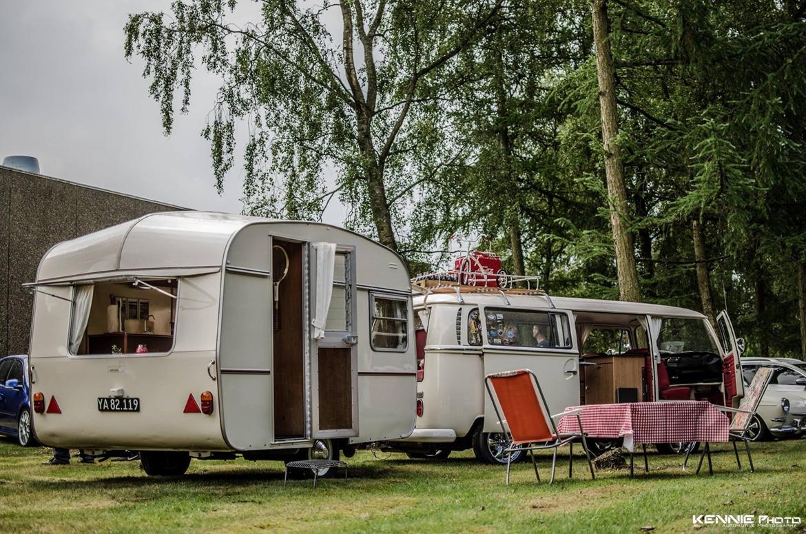 VW T2 Deluxe Camper bus "Ollie" billede 3